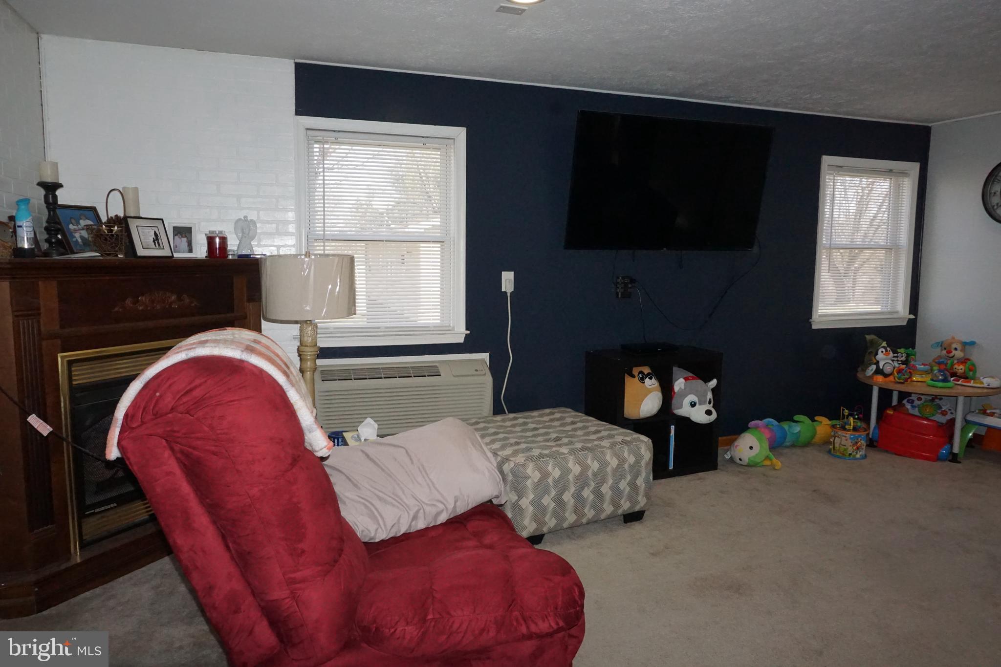 1715 Henshaw Road Inwood, WV 25428 - Photo 12 of 49