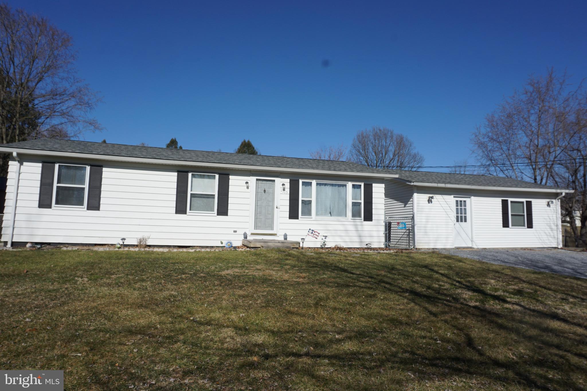 1715 Henshaw Road Inwood, WV 25428 - Photo 6 of 49