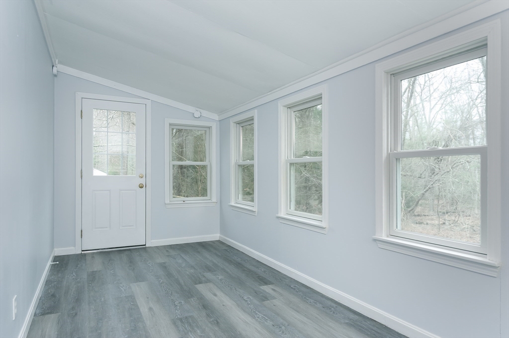 41 Oakcrest Road Holden, MA 01520 - Photo 16 of 21 Gallery Image 16