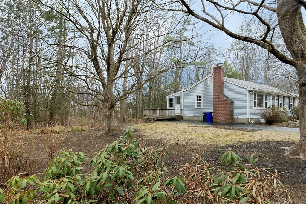 41 Oakcrest Road Holden, MA 01520 - Photo 20 of 21 Gallery Image 20