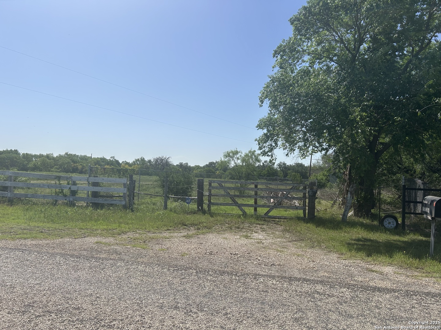 15896 Interstate 35 Access Road Atascosa, TX 78002 - Photo 1 of 1 Gallery Image 1