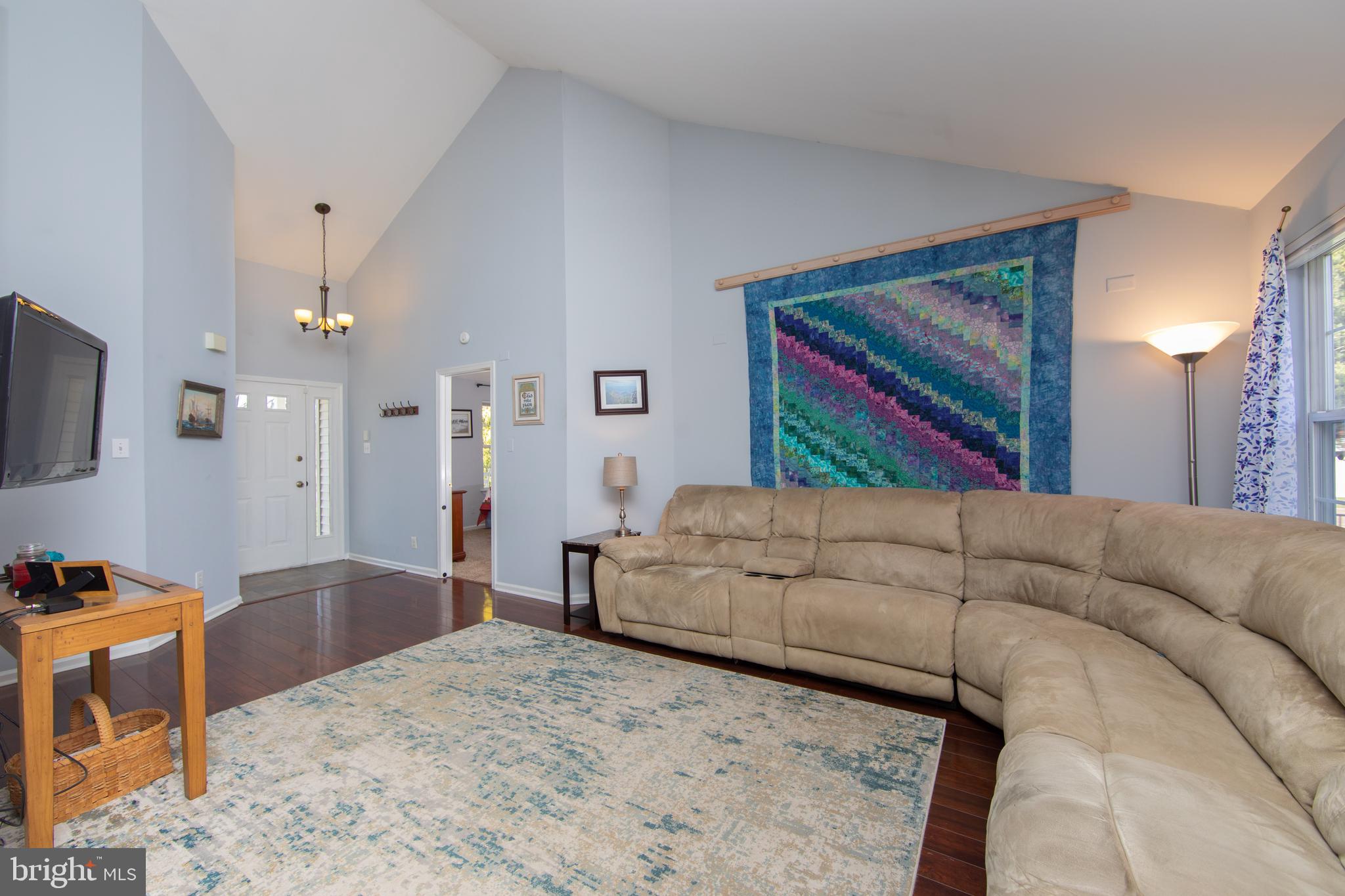 718 Chatsford Road Williamstown, NJ 08094 - Photo 14 of 45 Living Room
