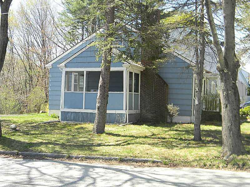 37 Inverness Street Portland, ME 04103 - Photo 4 of 23 Exterior Side View.