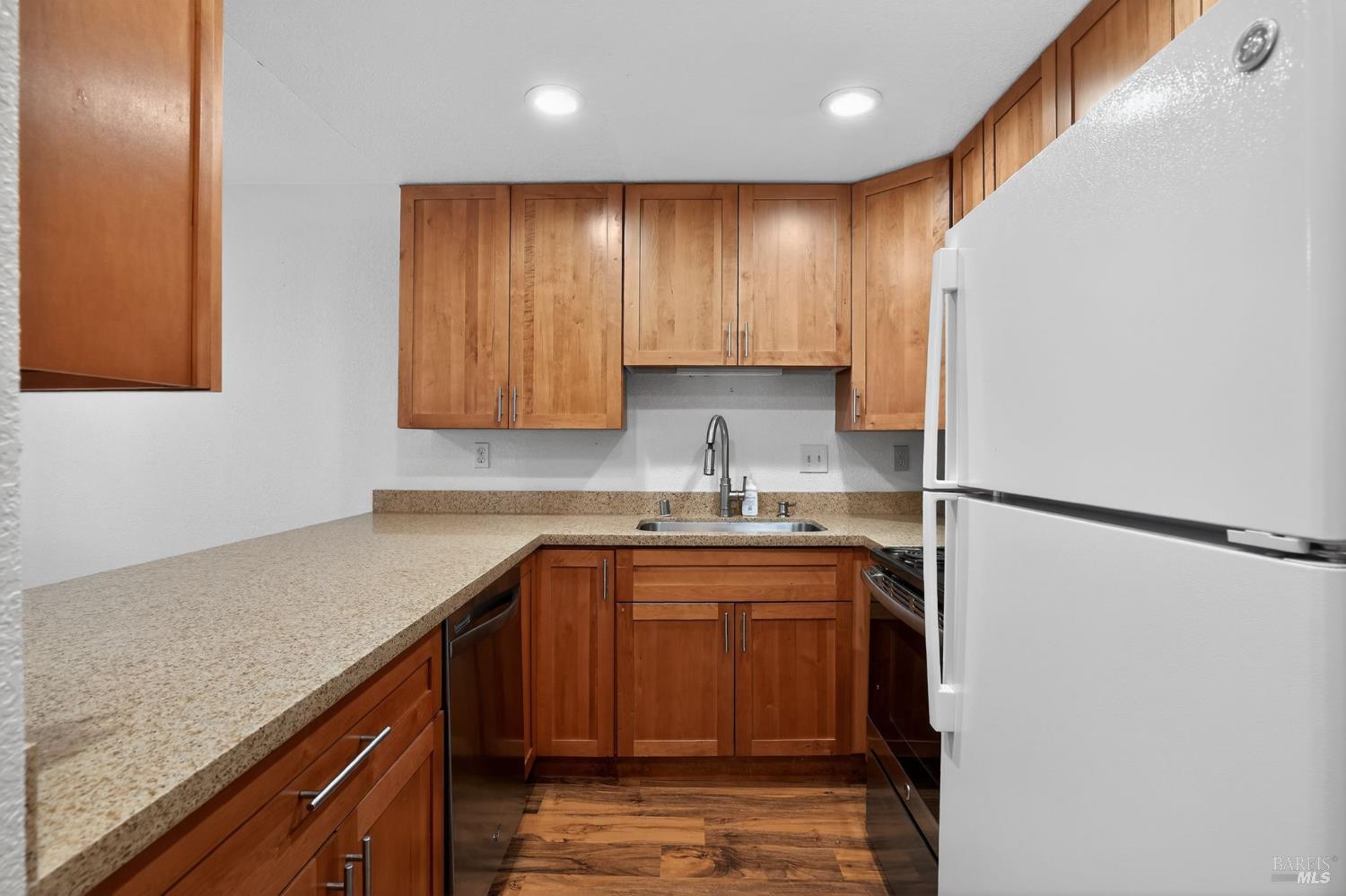 3641 Clayton Road, Unit 16 Concord, CA 94521 - Photo 22 of 30