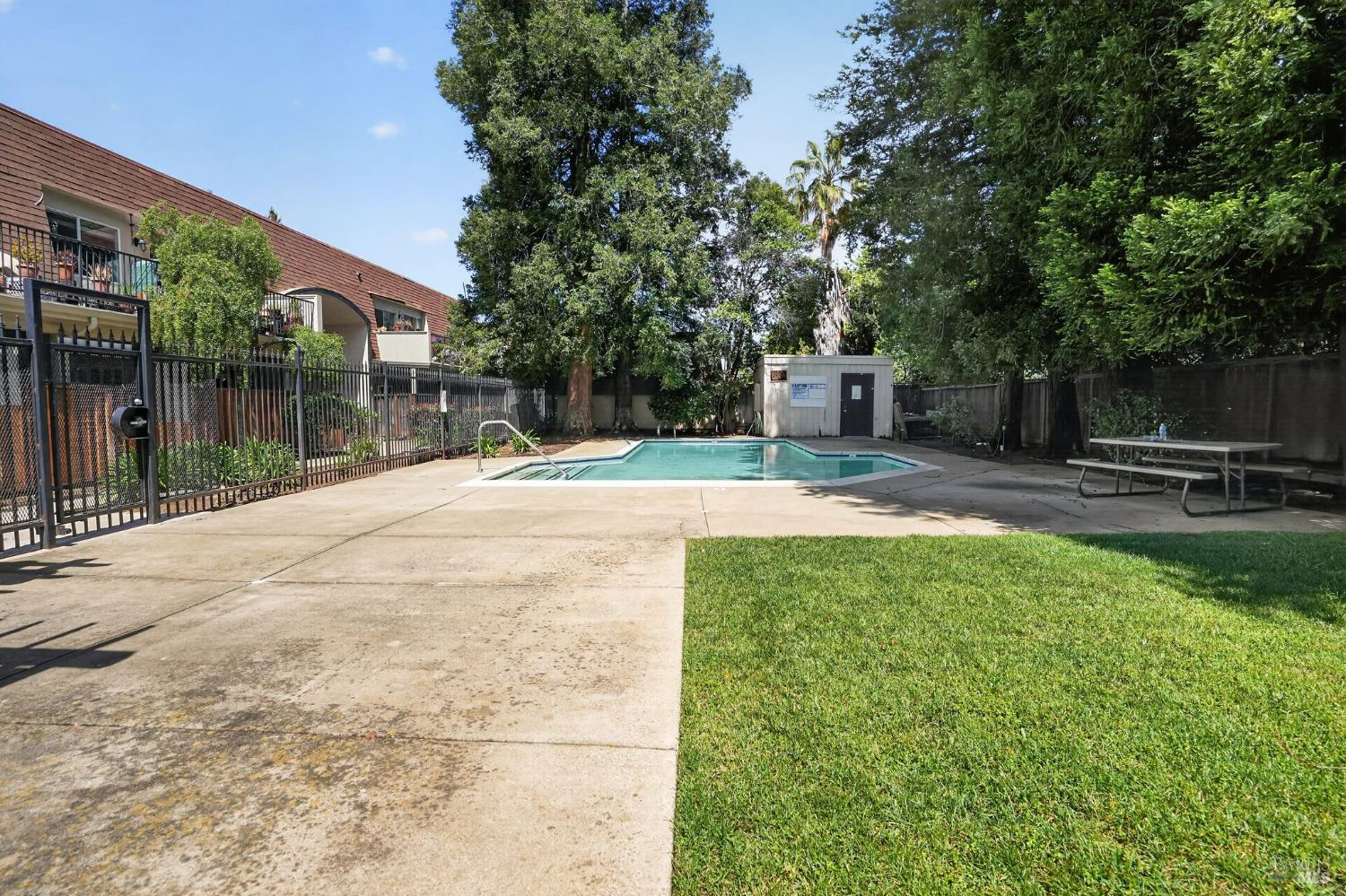 3641 Clayton Road, Unit 16 Concord, CA 94521 - Photo 9 of 30