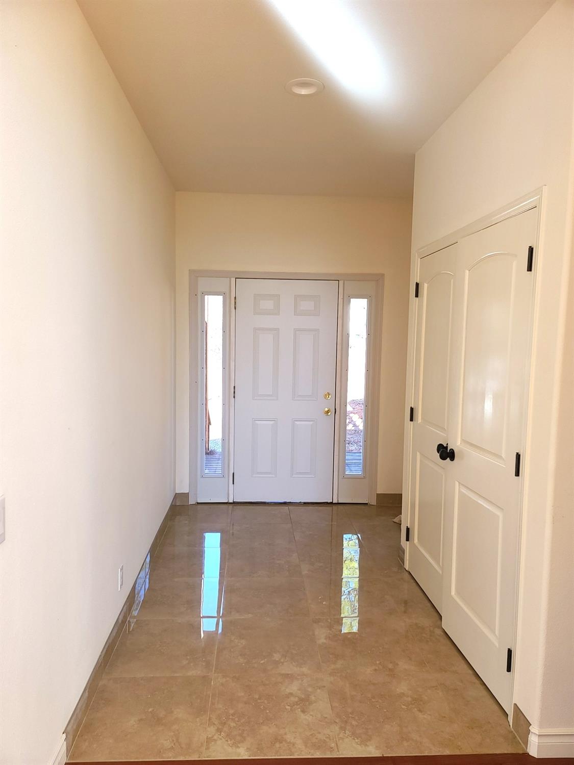 2805 Mason Road Rail Road Flat, CA 95248 - Photo 38 of 75 Entryway &amp large closet