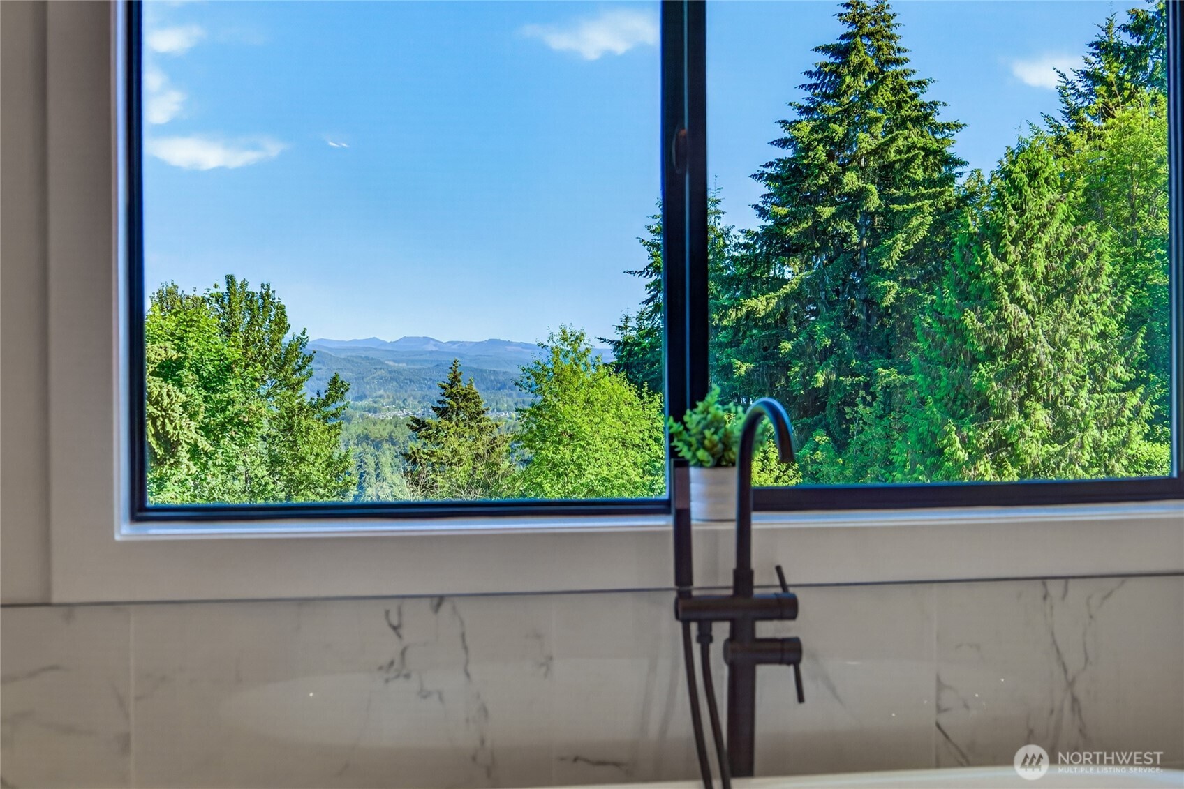 13820 Military Road East Puyallup, WA 98374 - Photo 25 of 38