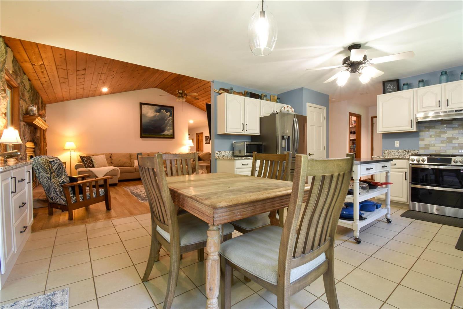 18315 Schumacher Road Aviston, IL 62216 - Photo 11 of 44 Gallery Image 11