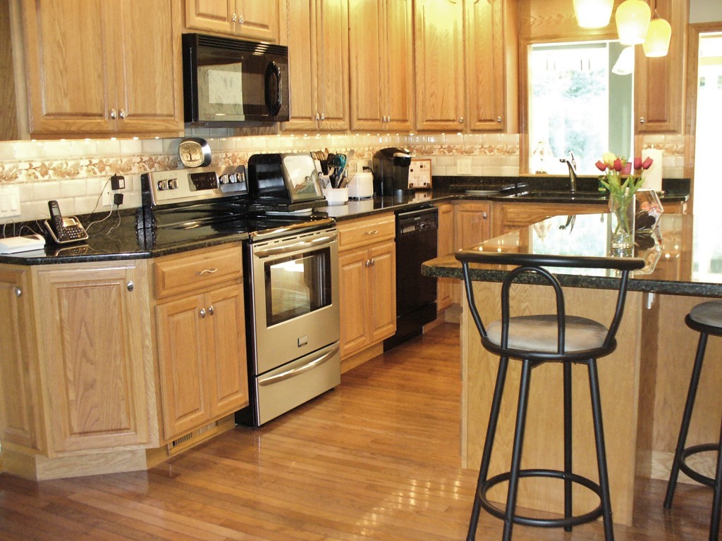 689 Bay Road Belchertown, MA 01007 - Photo 3 of 30 Gallery Image 3