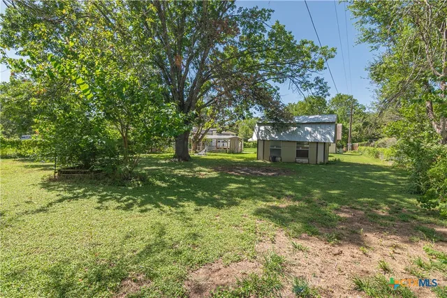 $289,000 | 375 Willow Drive, McQueeney, TX 78123