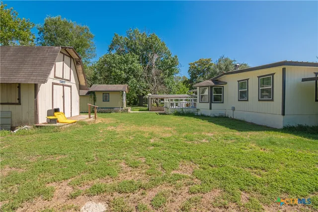 $289,000 | 375 Willow Drive, McQueeney, TX 78123