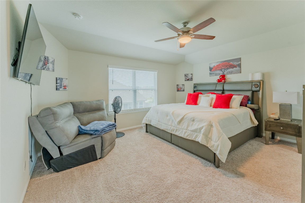 2835 Autumn Mist Lane Conroe, TX 77304 - Photo 16 of 33 Master Bedroom