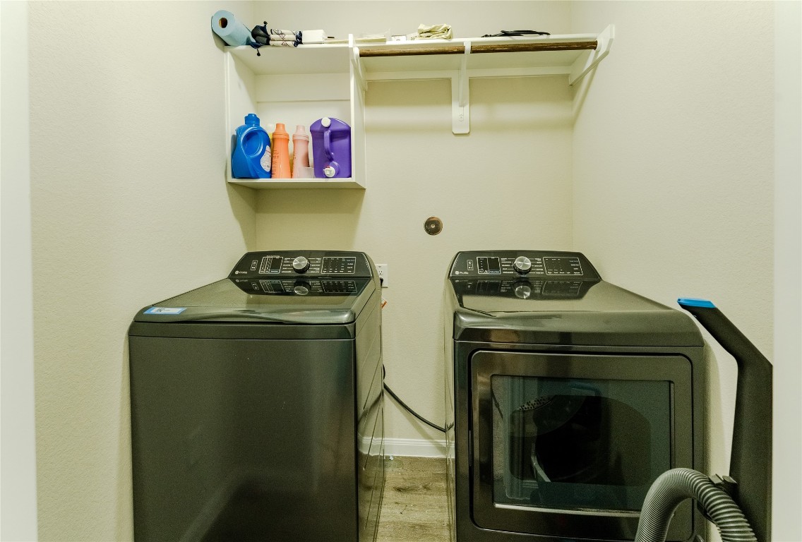2835 Autumn Mist Lane Conroe, TX 77304 - Photo 24 of 33 Laundry room
