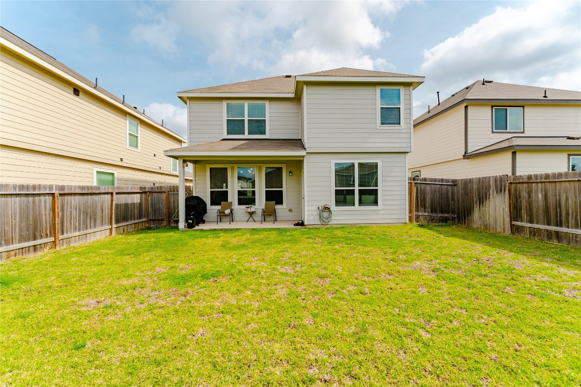 2835 Autumn Mist Lane Conroe, TX 77304 - Photo 25 of 33 Backyard