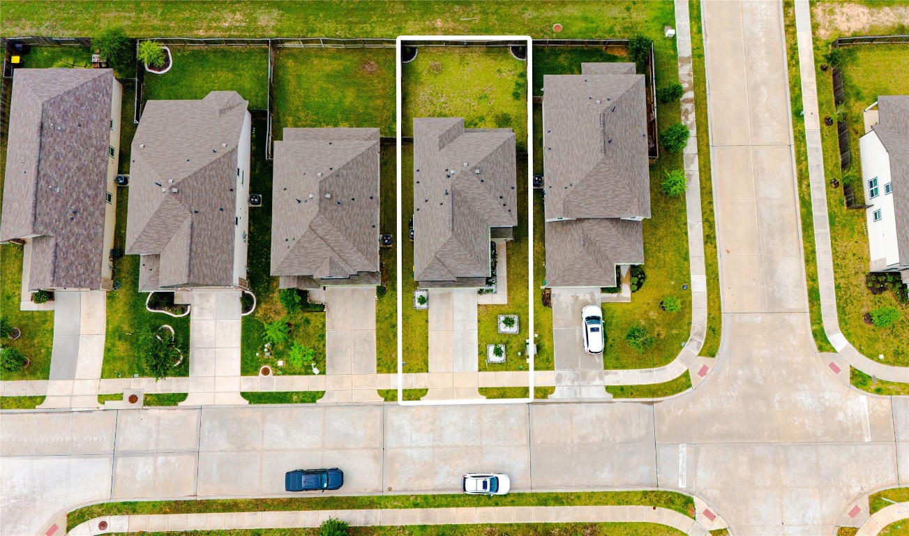 2835 Autumn Mist Lane Conroe, TX 77304 - Photo 29 of 33 Bird Eye View