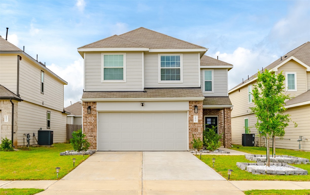 2835 Autumn Mist Lane Conroe, TX 77304 - Photo 4 of 33 Front