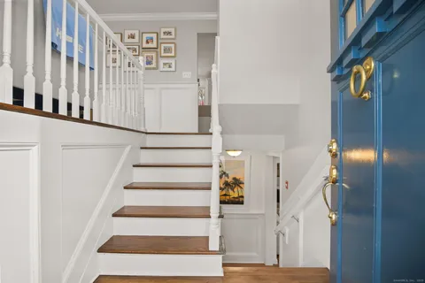 $925,000 | 83 Woodridge Drive South, Stamford, CT 06902