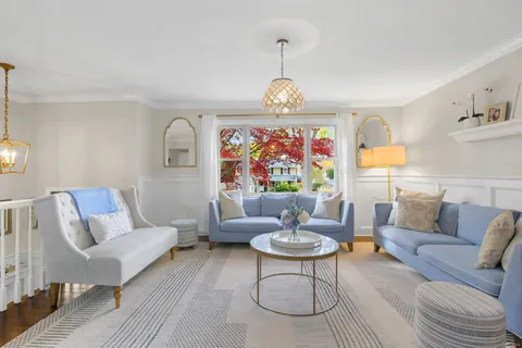 $925,000 | 83 Woodridge Drive South, Stamford, CT 06902