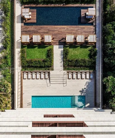 $13,500,000 | 8955 Collins Avenue, Unit 702, Surfside, FL 33154