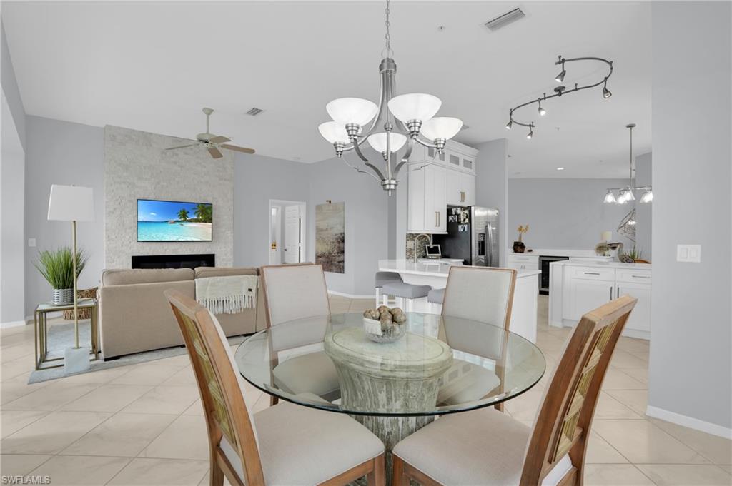 916 Egrets Run, Unit 201 Naples, FL 34108 - Photo 11 of 42