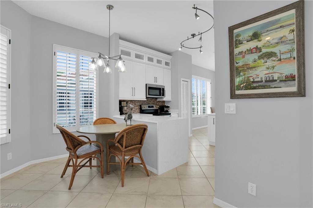 916 Egrets Run, Unit 201 Naples, FL 34108 - Photo 15 of 42