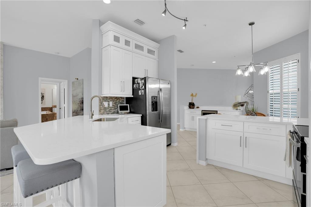 916 Egrets Run, Unit 201 Naples, FL 34108 - Photo 18 of 42