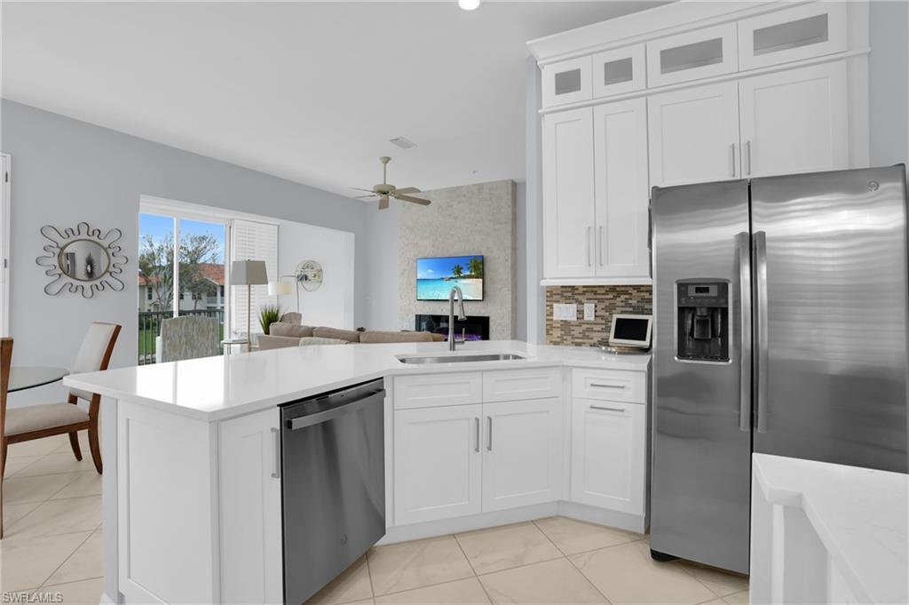 916 Egrets Run, Unit 201 Naples, FL 34108 - Photo 19 of 42