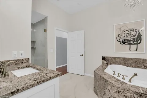 $785,000 | 916 Egrets Run, Unit 201, Naples, FL 34108