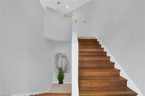 $785,000 | 916 Egrets Run, Unit 201, Naples, FL 34108