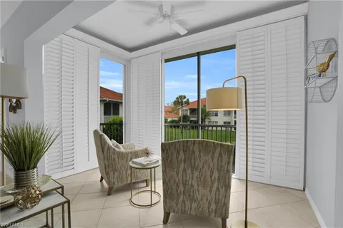 $785,000 | 916 Egrets Run, Unit 201, Naples, FL 34108