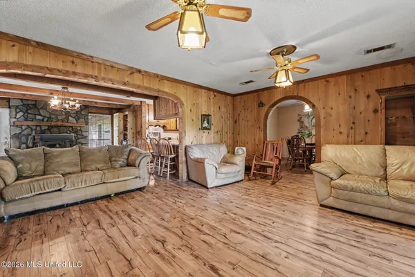 $195,000 | 10100 Echo Glen Drive, Moss Point, MS 39562