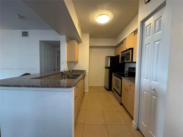 $2,700 | 2557 Centergate Drive, Unit 101, Miramar, FL 33025
