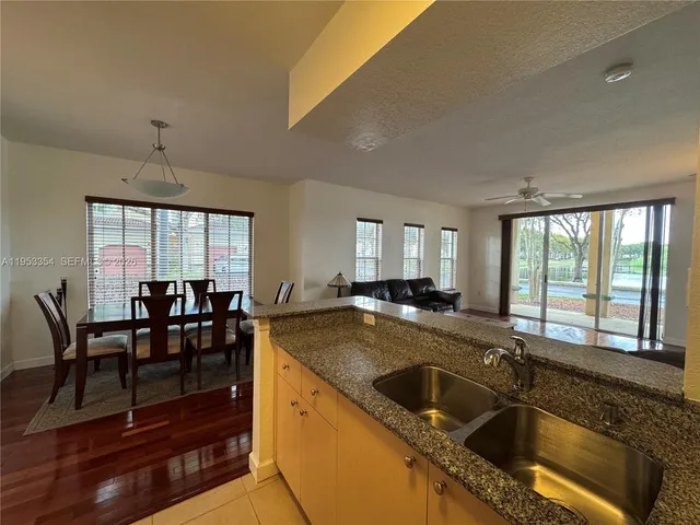 $2,700 | 2557 Centergate Drive, Unit 101, Miramar, FL 33025