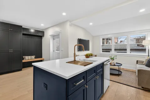 $850,000 | 3642 North Sawyer Avenue, Chicago, IL 60618