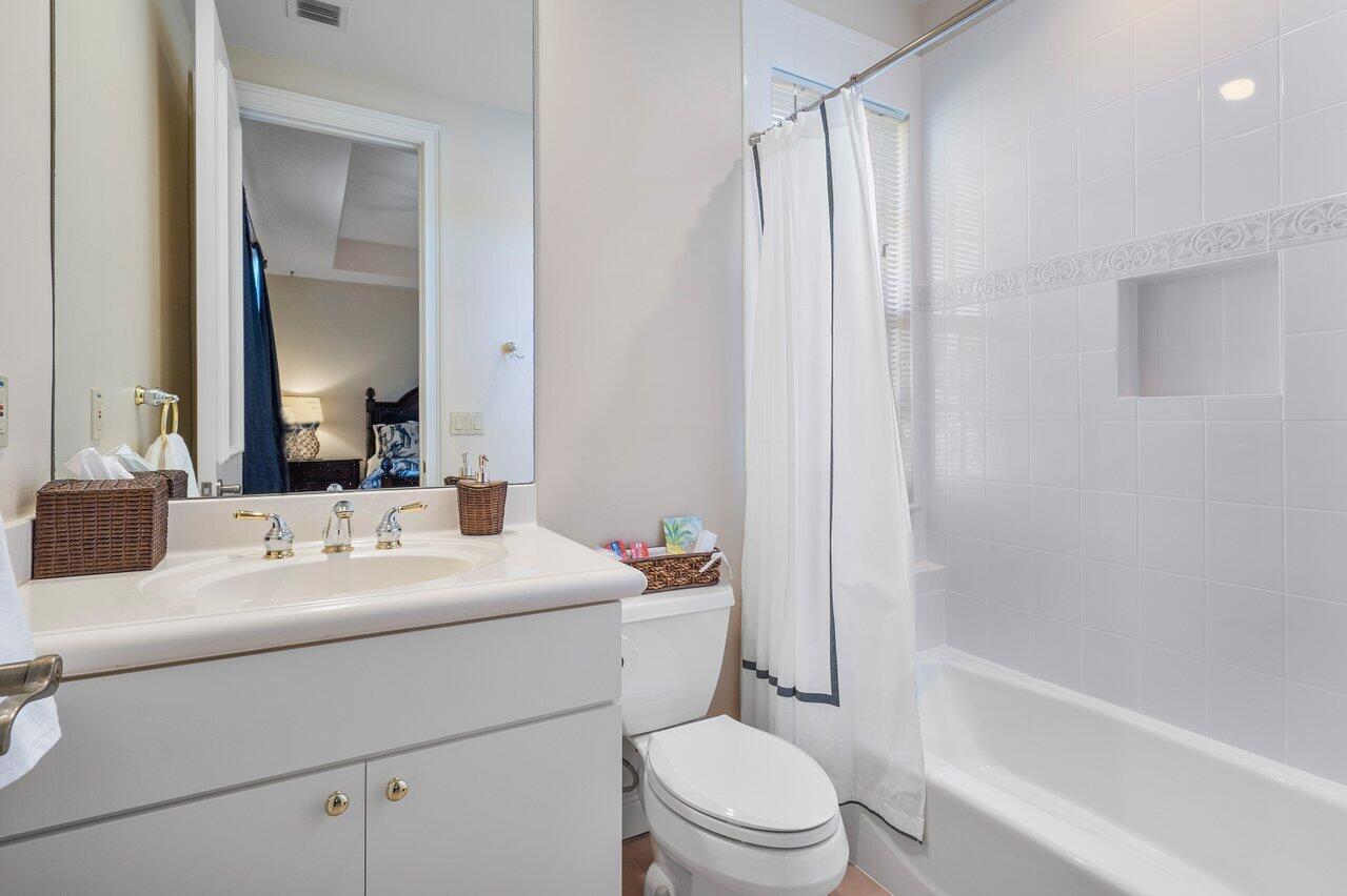 18 Sabal Island Drive Ocean Ridge, FL 33435 - Photo 28 of 54 032-18SabalIslandDrive-OceanRidge-FL-334