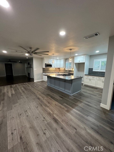 2550 4th Avenue Merced, CA 95340 - Photo 9 of 35 a view of kitchen and sink