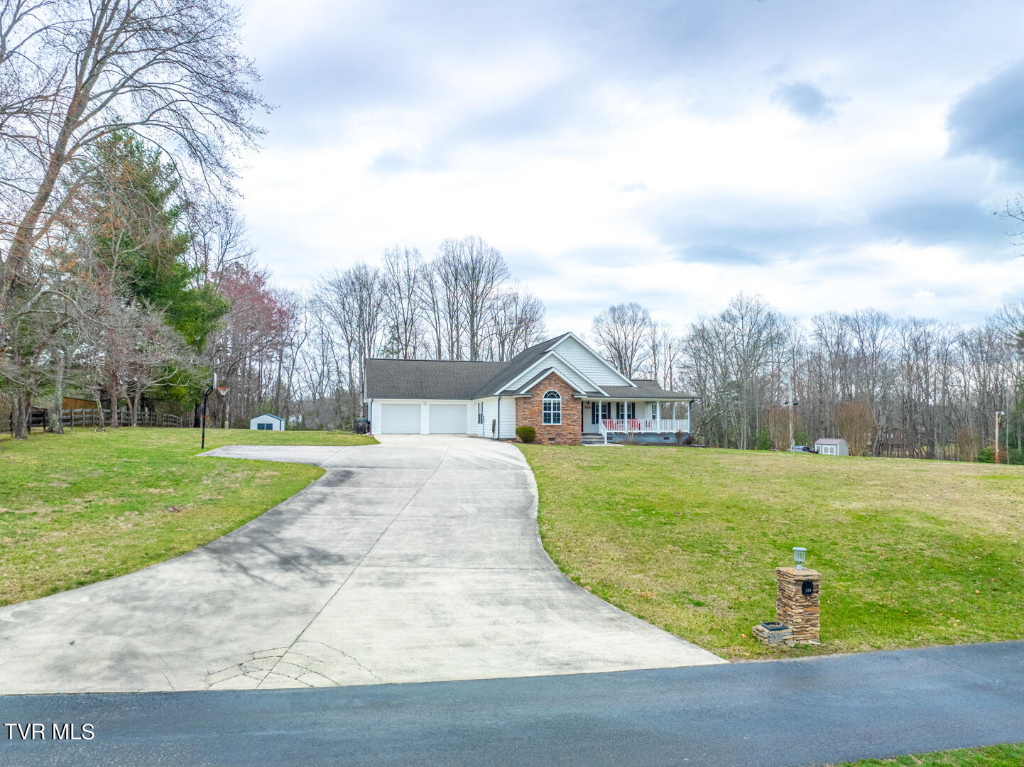 524 Cooper Lake Road Oneida, TN 37841 - Photo 16 of 21 DJI_0377-HDR-Edit