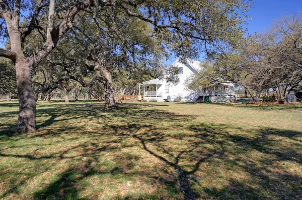 $525,000 | 384 Sunset Ridge, Blanco, TX 78606