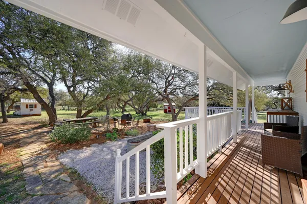 $525,000 | 384 Sunset Ridge, Blanco, TX 78606