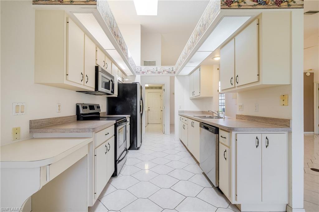 137 Acalypha Punta Gorda, FL 33955 - Photo 13 of 37 Gallery Image 13