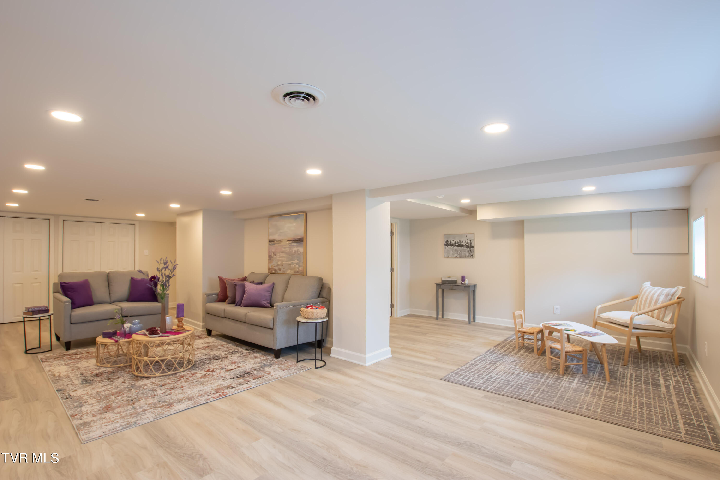 1313 Valley Drive Bristol, TN 37620 - Photo 21 of 41 Valley-42