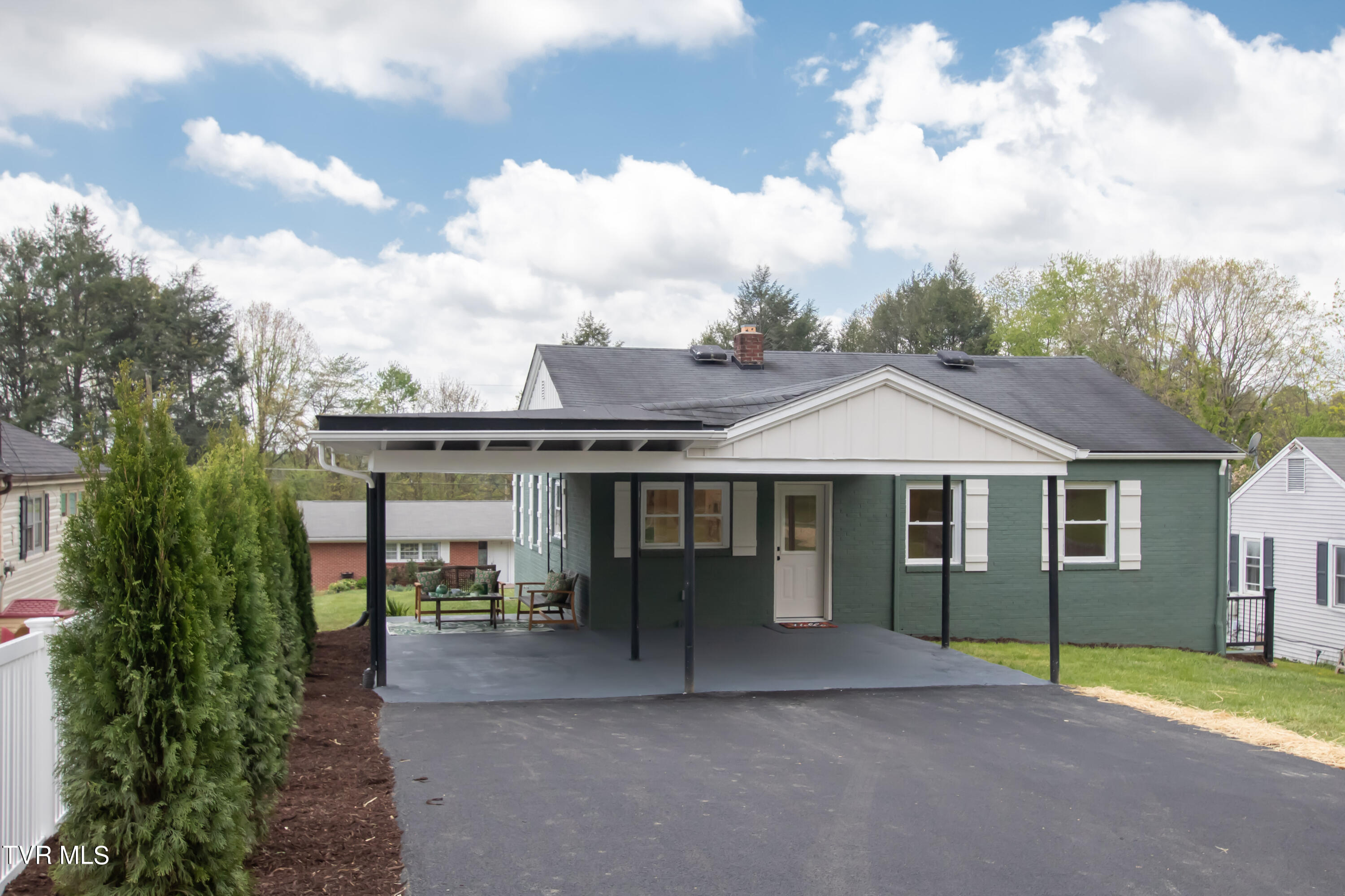 1313 Valley Drive Bristol, TN 37620 - Photo 33 of 41 Valley-21