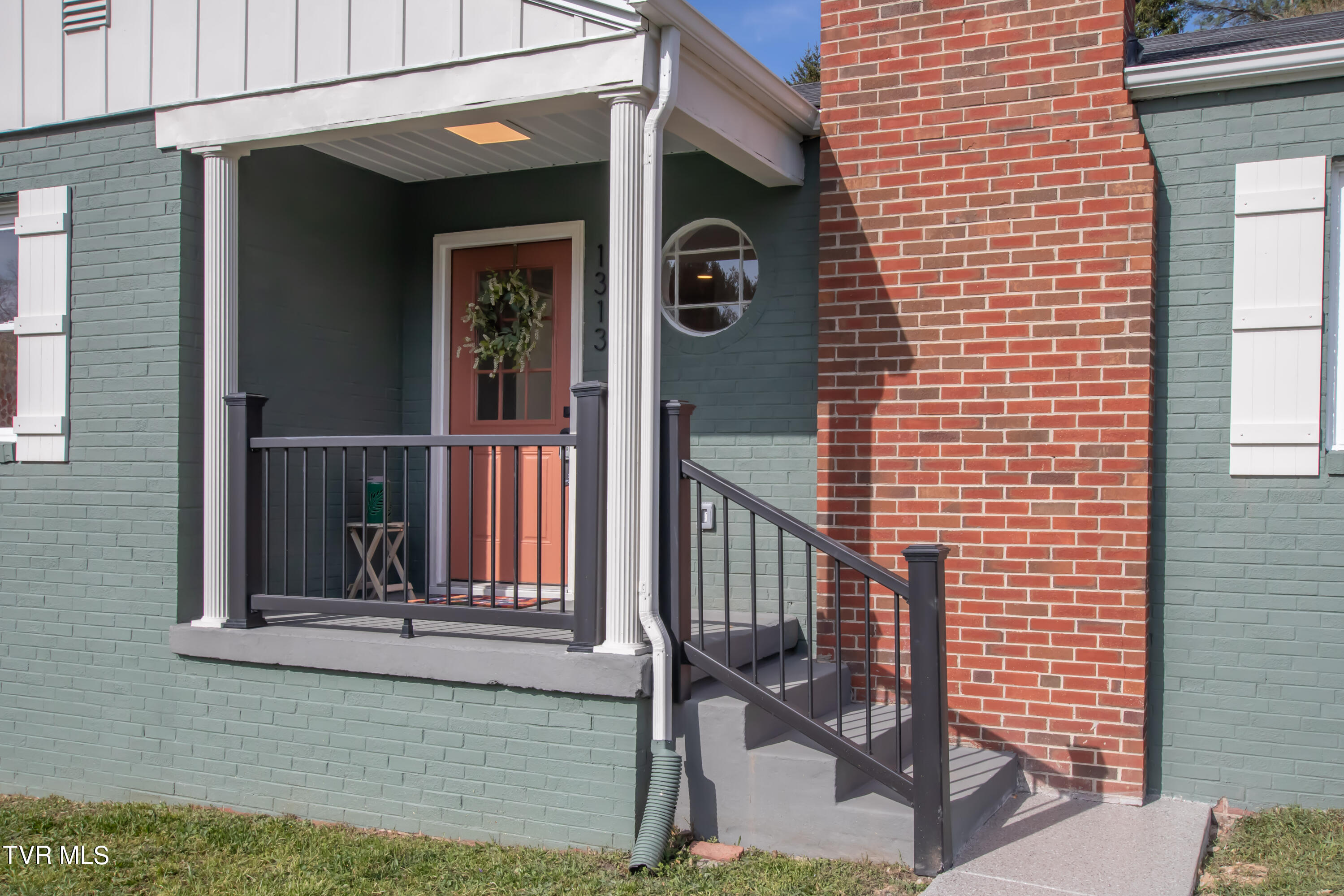 1313 Valley Drive Bristol, TN 37620 - Photo 37 of 41 Valley-6