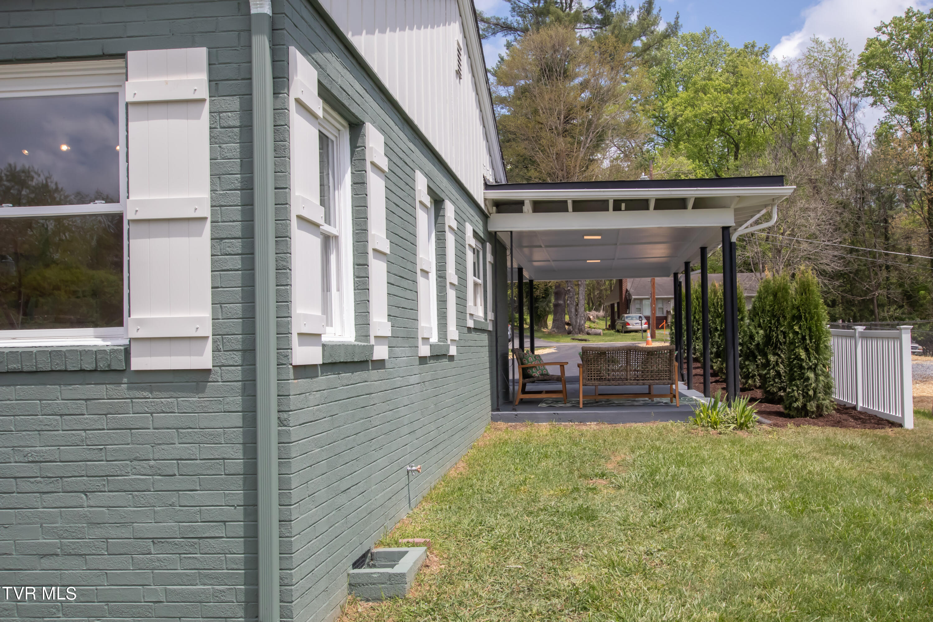 1313 Valley Drive Bristol, TN 37620 - Photo 40 of 41 Valley-12