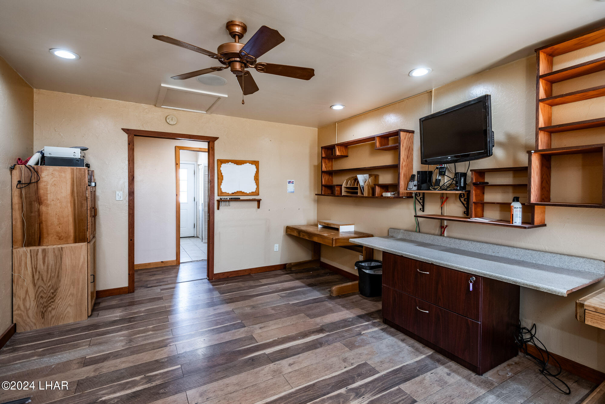 16902 Lawton Road Yucca, AZ 86438 - Photo 27 of 66 16902 Lawton Rd-10