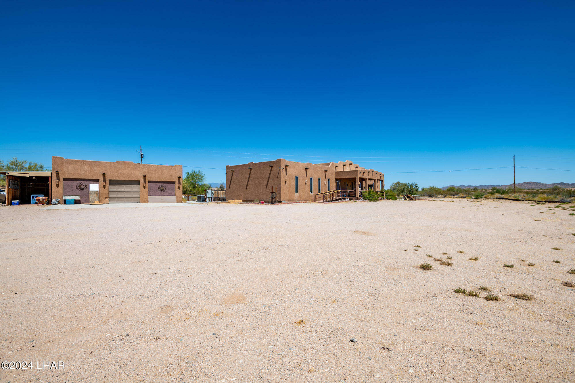 16902 Lawton Road Yucca, AZ 86438 - Photo 8 of 66 16902 Lawton Rd-26