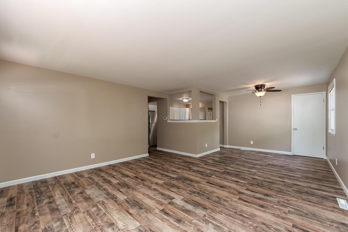 2054 Case Road Columbus, OH 43224 - Photo 11 of 34
