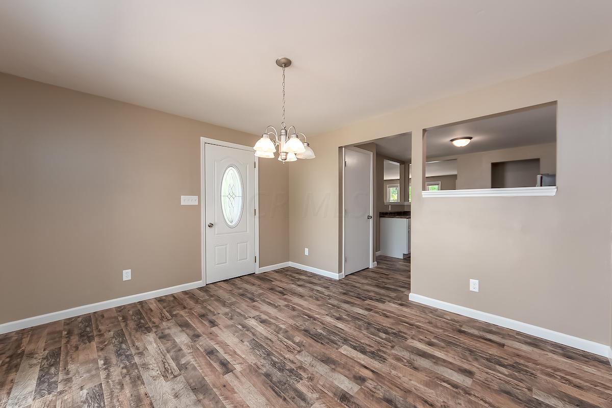 2054 Case Road Columbus, OH 43224 - Photo 12 of 34
