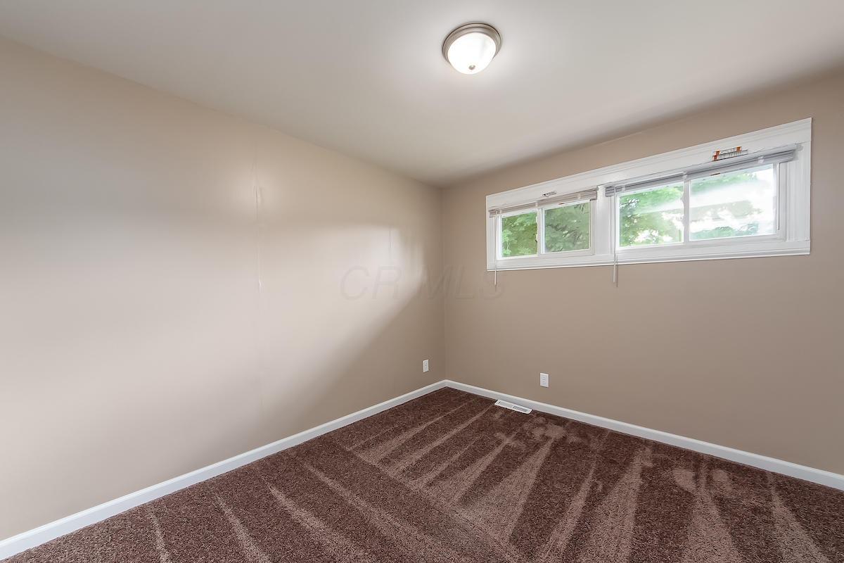2054 Case Road Columbus, OH 43224 - Photo 17 of 34