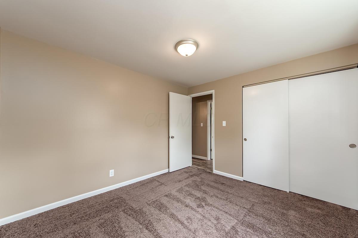 2054 Case Road Columbus, OH 43224 - Photo 20 of 34